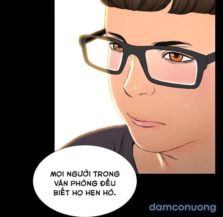 Em gái bán hàng sextoy 