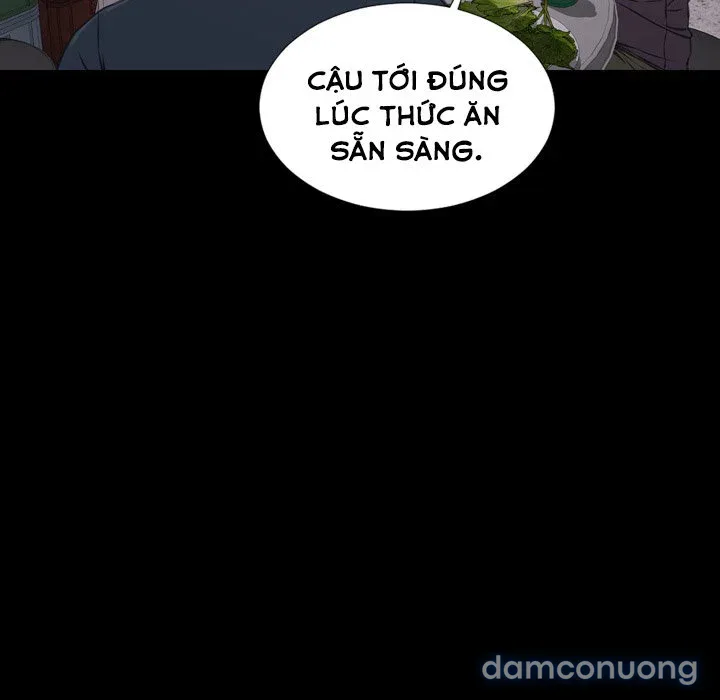 Em gái bán hàng sextoy 