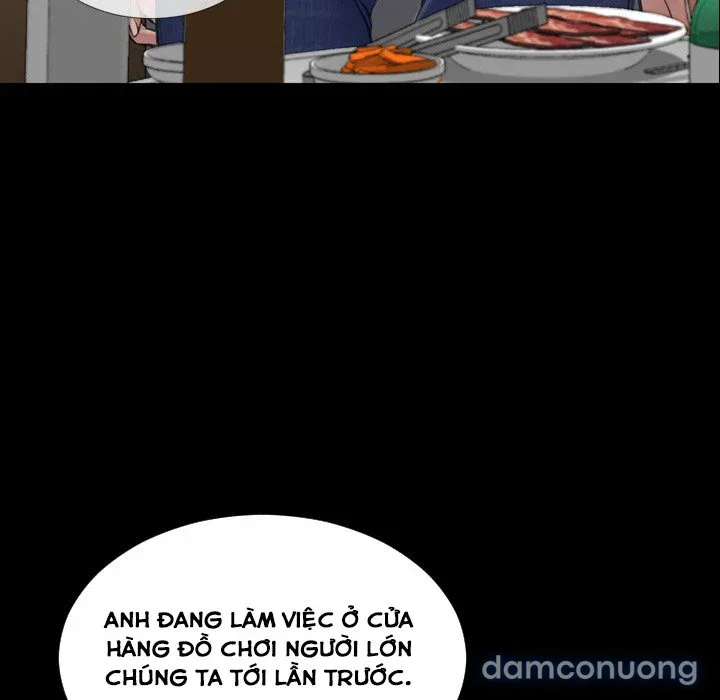 Em gái bán hàng sextoy 