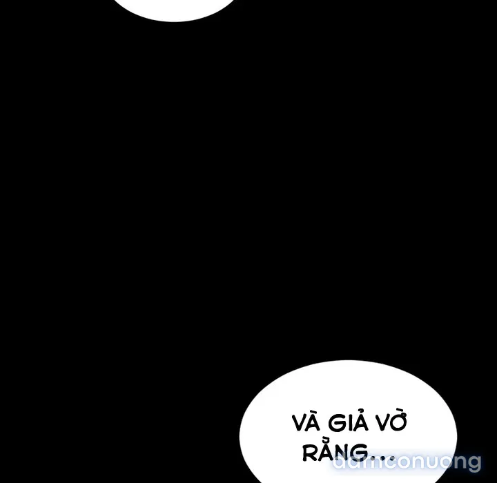 Em gái bán hàng sextoy 