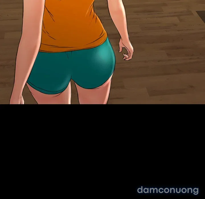 Em gái bán hàng sextoy 