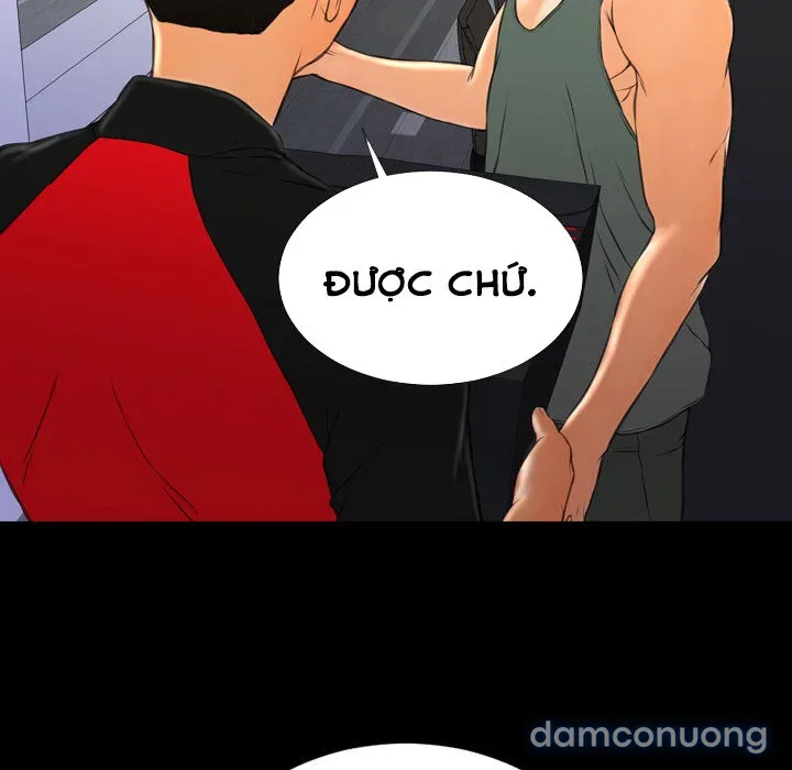 Em gái bán hàng sextoy 