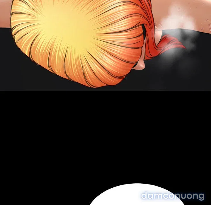 Em gái bán hàng sextoy 