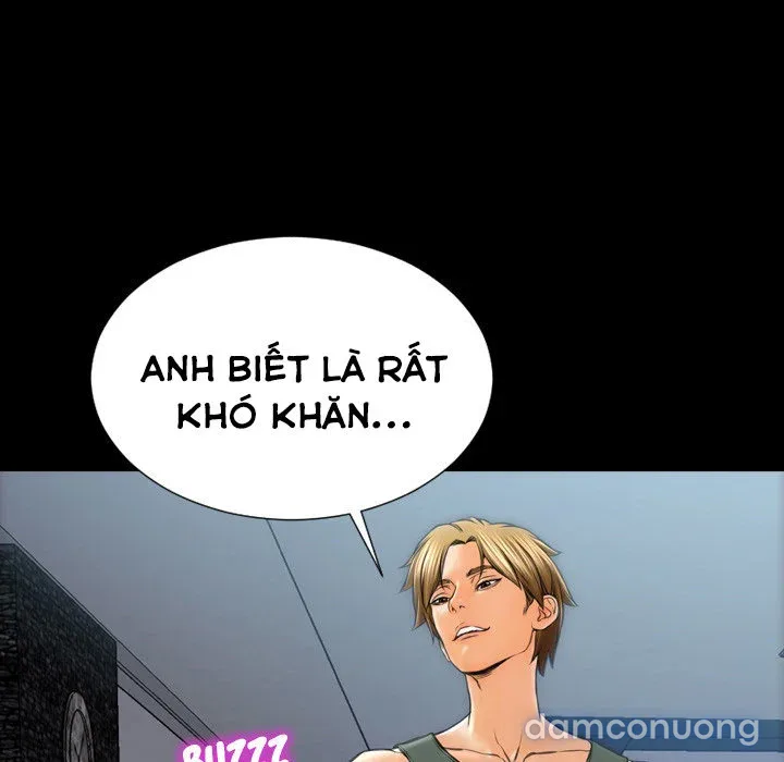 Em gái bán hàng sextoy 