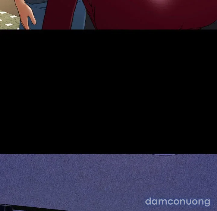 Em gái bán hàng sextoy 