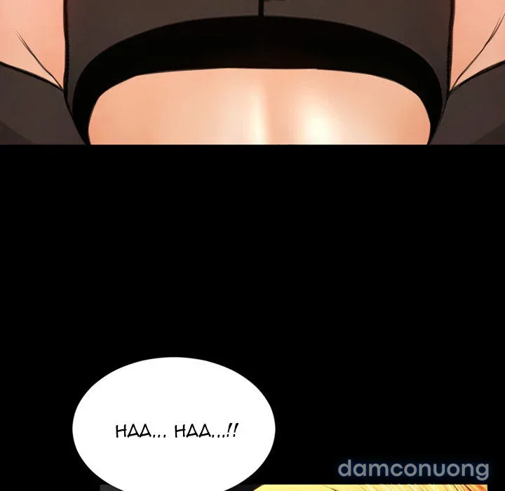 Em gái bán hàng sextoy 