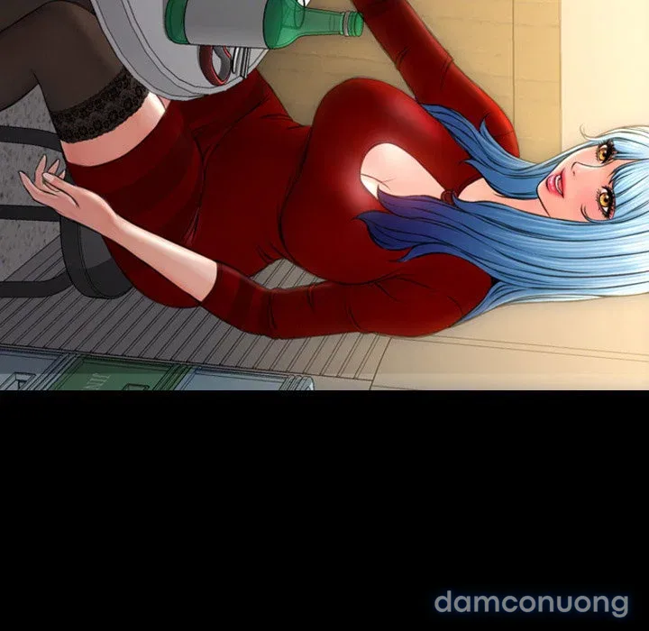 Em gái bán hàng sextoy 