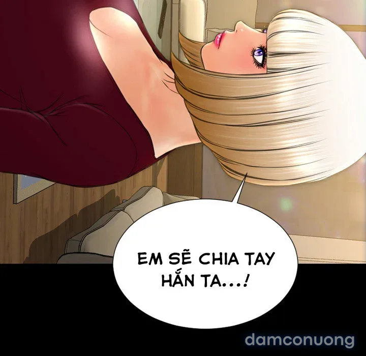 Em gái bán hàng sextoy 
