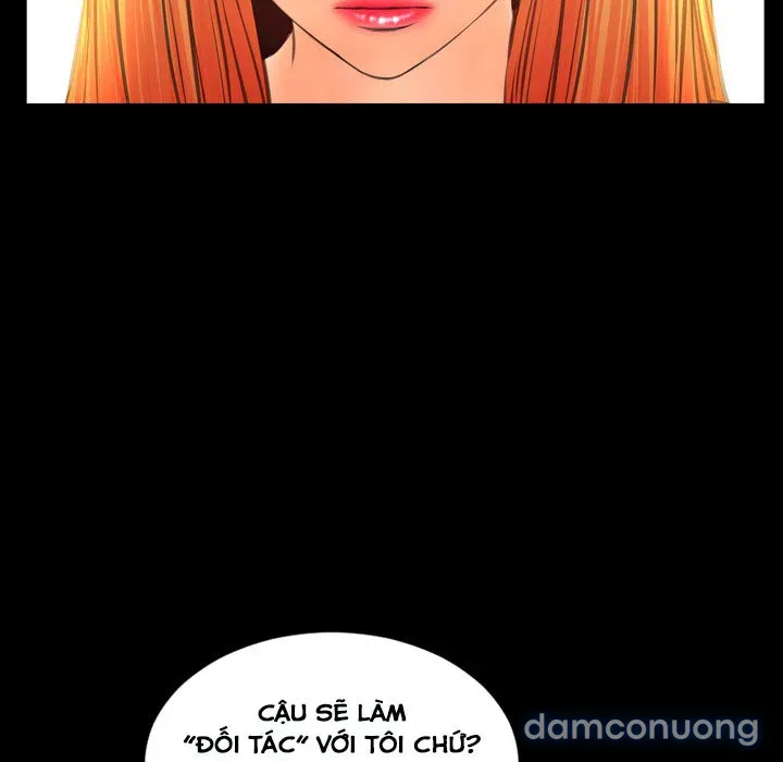 Em gái bán hàng sextoy 