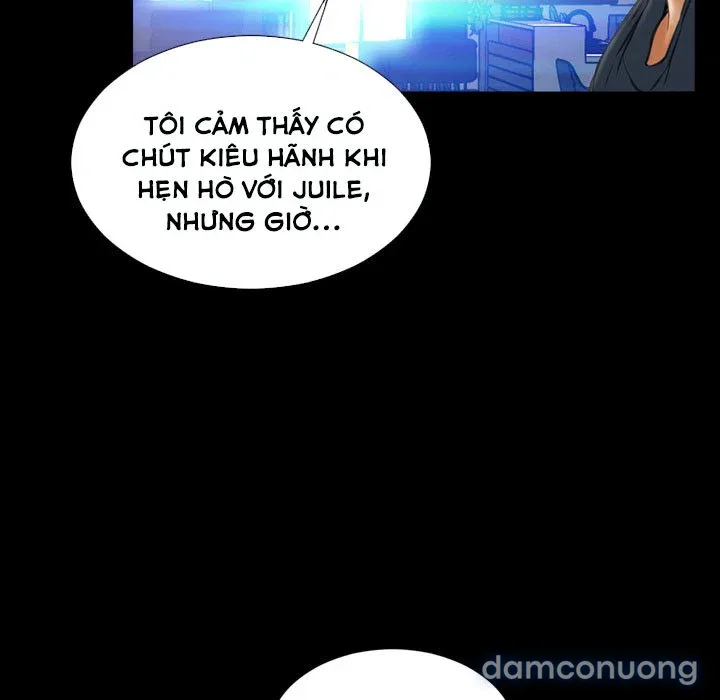 Em gái bán hàng sextoy 