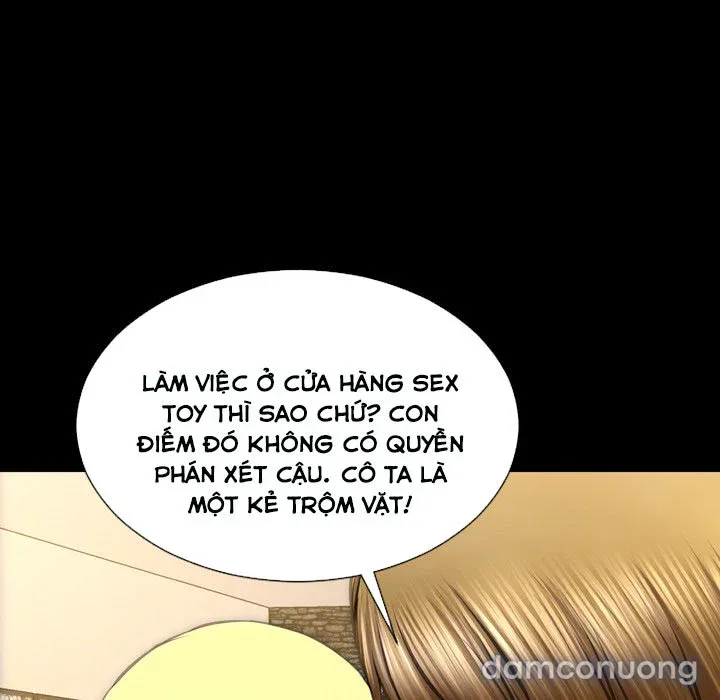 Em gái bán hàng sextoy 