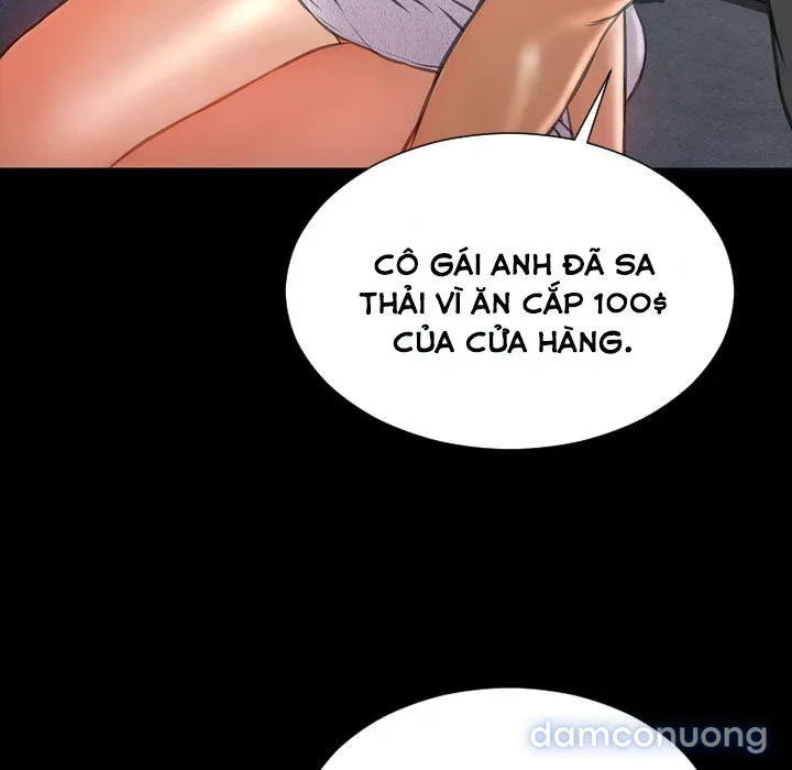 Em gái bán hàng sextoy 