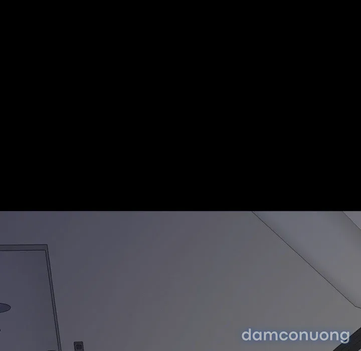 Em gái bán hàng sextoy 