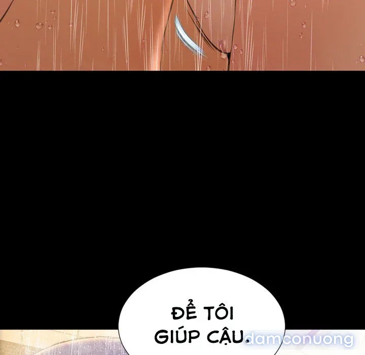 Em gái bán hàng sextoy 