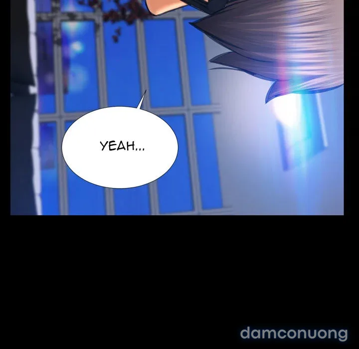 Em gái bán hàng sextoy 