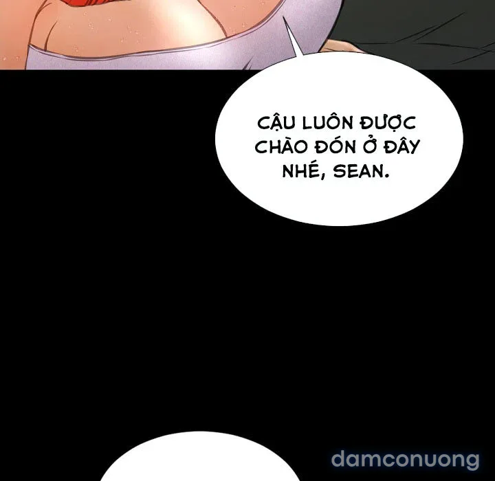 Em gái bán hàng sextoy 