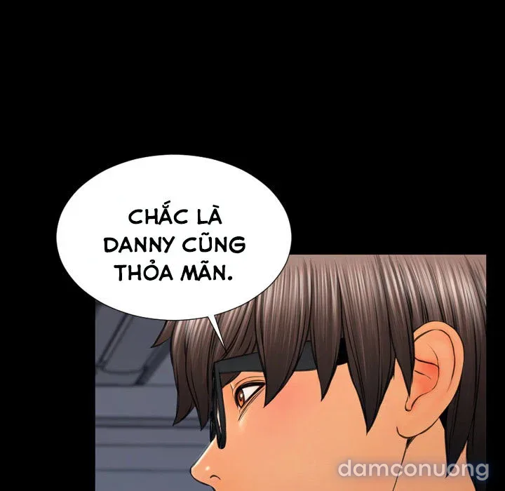 Em gái bán hàng sextoy 