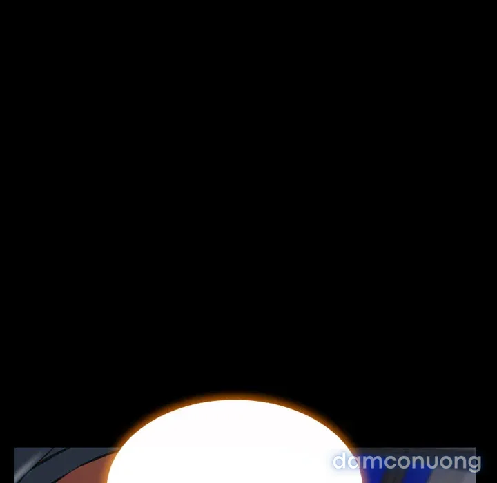 Em gái bán hàng sextoy 