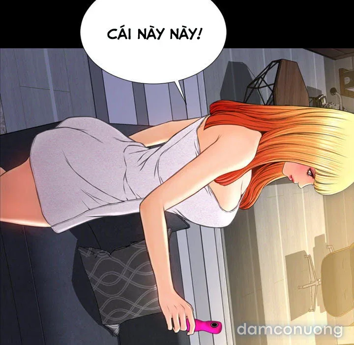 Em gái bán hàng sextoy 