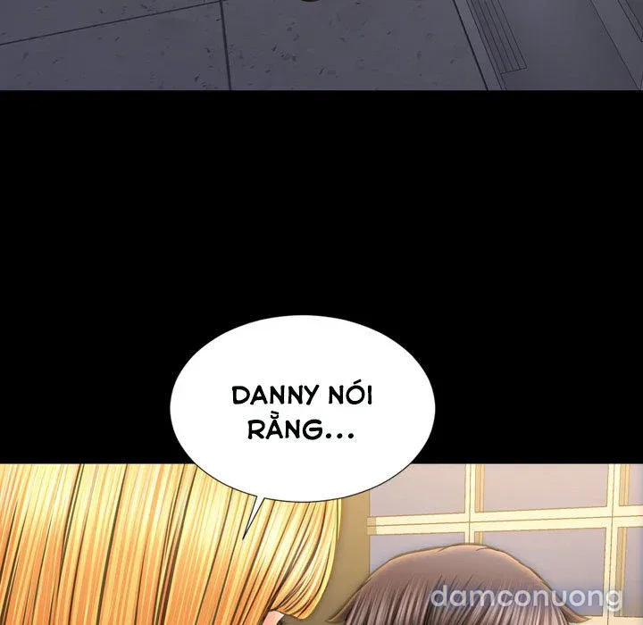 Em gái bán hàng sextoy 