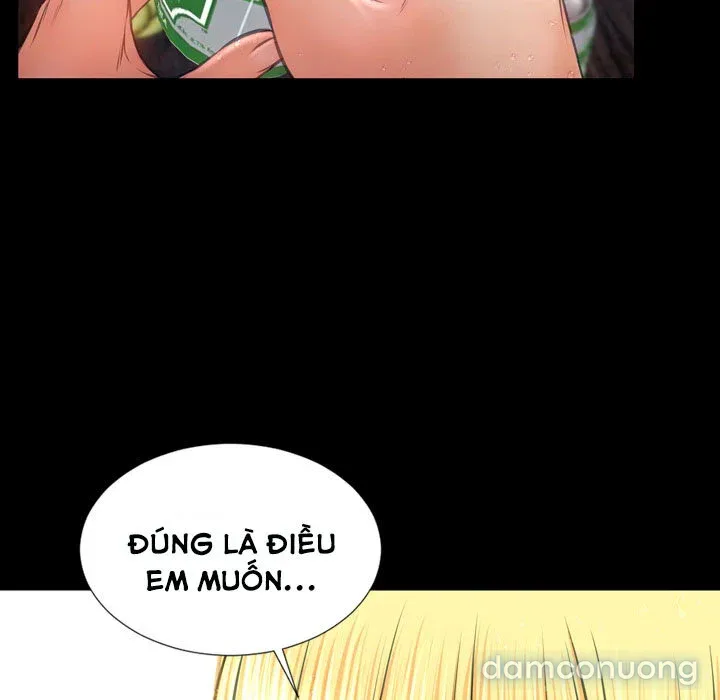 Em gái bán hàng sextoy 