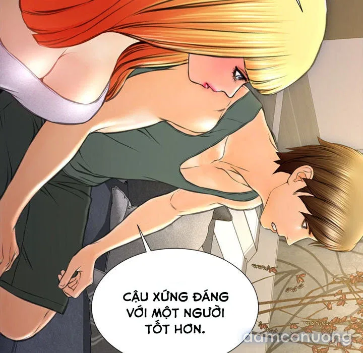 Em gái bán hàng sextoy 