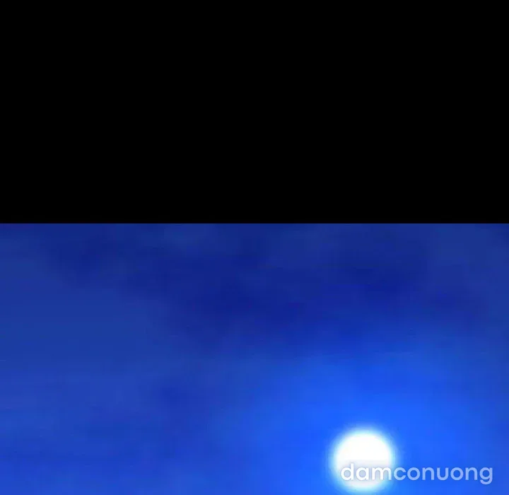 Em gái bán hàng sextoy 