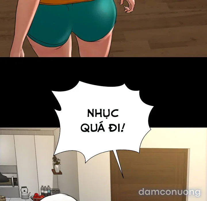 Em gái bán hàng sextoy 