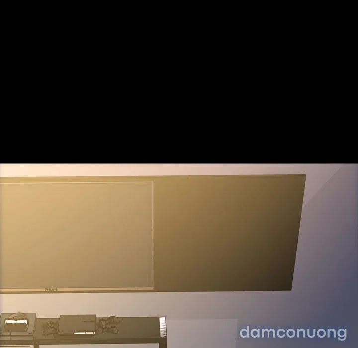 Em gái bán hàng sextoy 