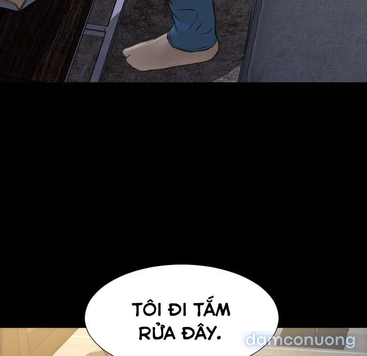Em gái bán hàng sextoy 