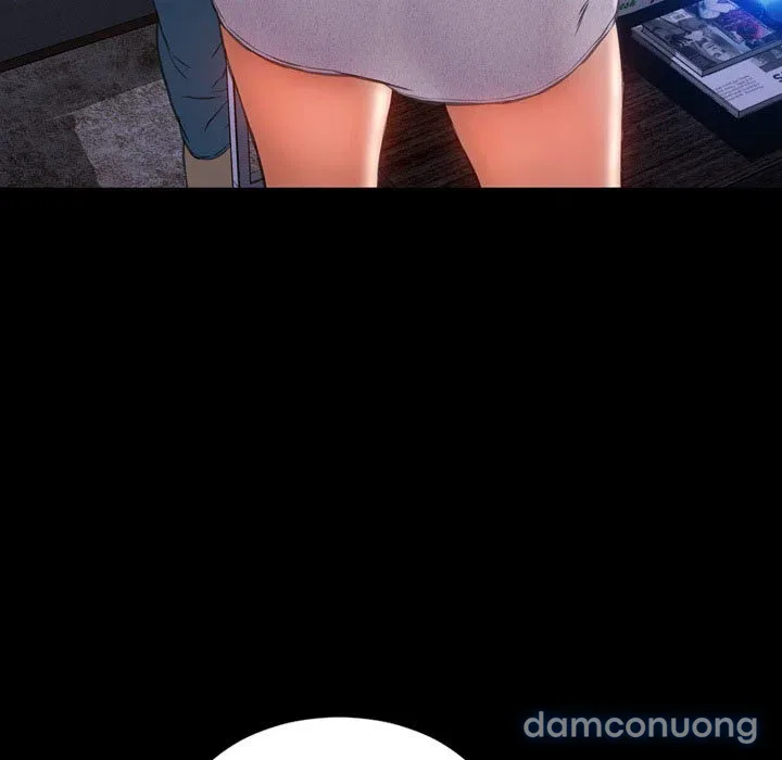 Em gái bán hàng sextoy 
