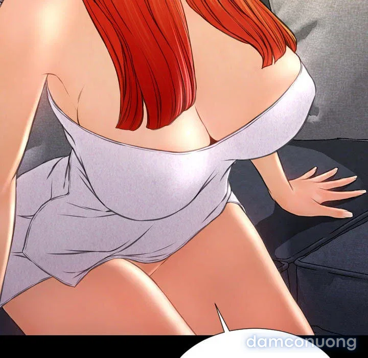 Em gái bán hàng sextoy 