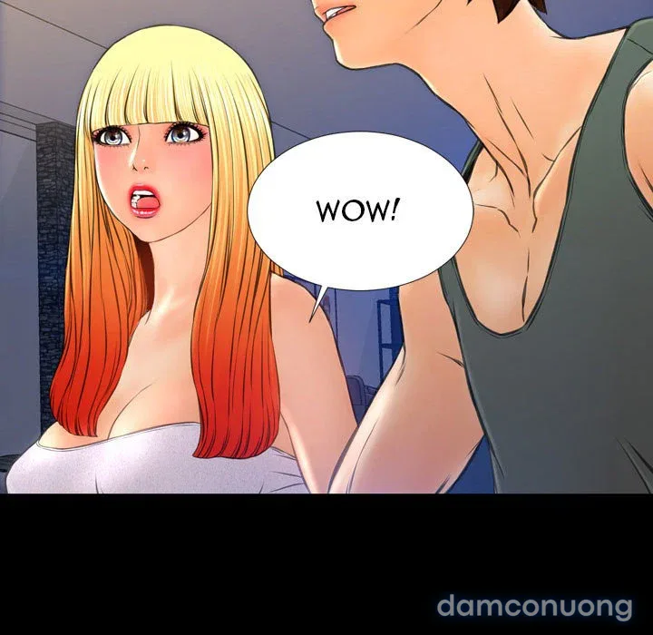 Em gái bán hàng sextoy 