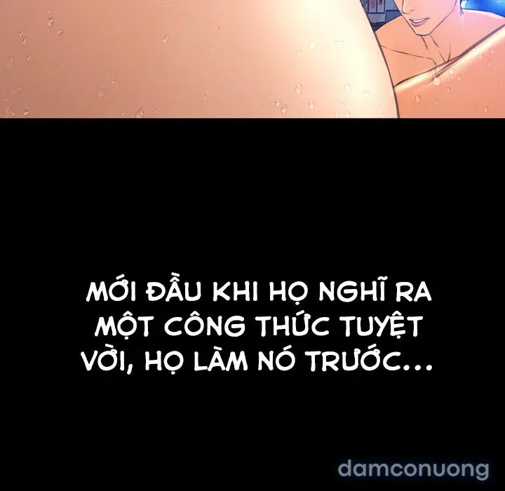 Em gái bán hàng sextoy 