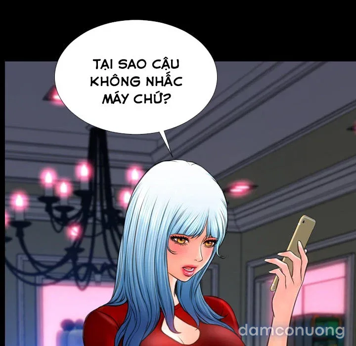 Em gái bán hàng sextoy 