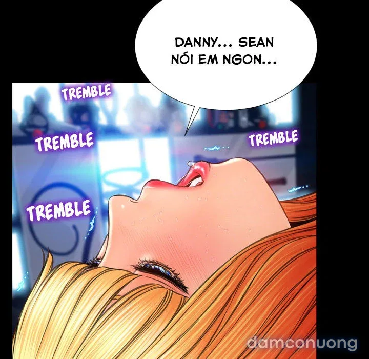 Em gái bán hàng sextoy 