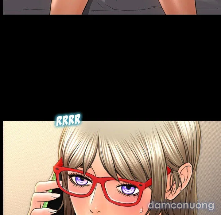Em gái bán hàng sextoy 