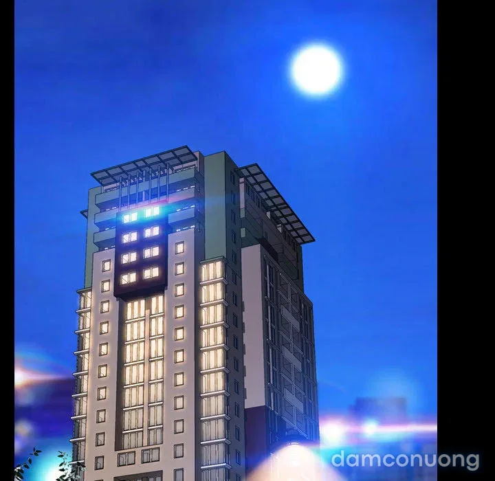Em gái bán hàng sextoy 