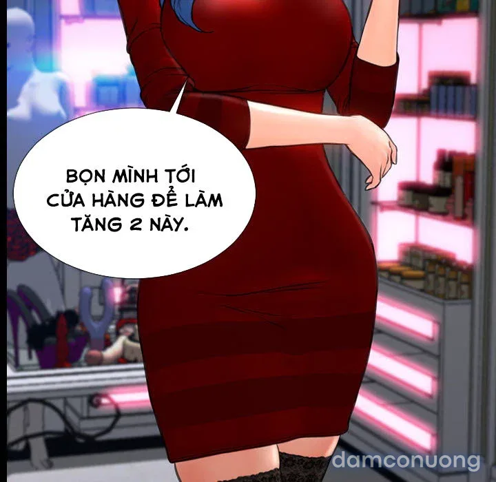 Em gái bán hàng sextoy 