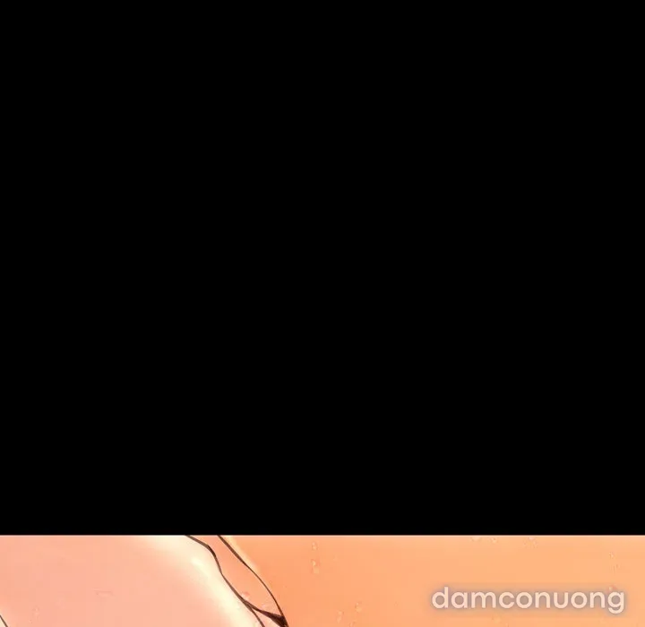 Em gái bán hàng sextoy 