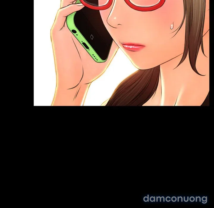 Em gái bán hàng sextoy 