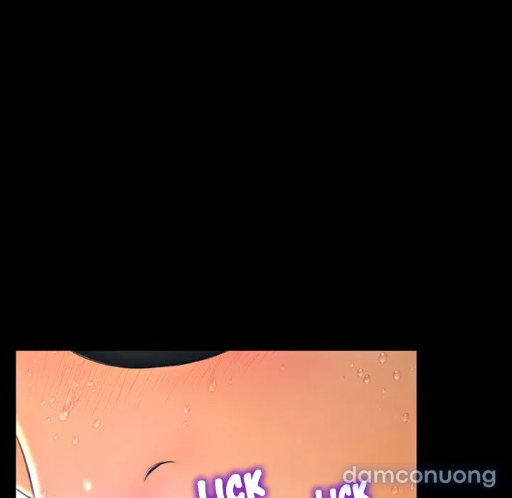 Em gái bán hàng sextoy 