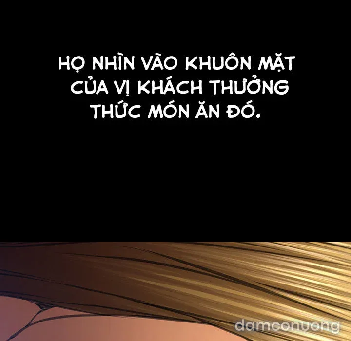 Em gái bán hàng sextoy 