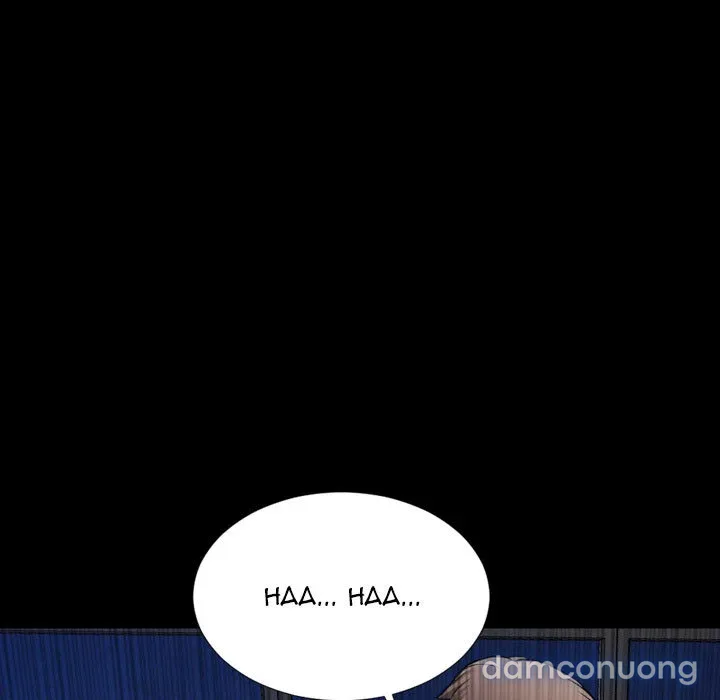 Em gái bán hàng sextoy 