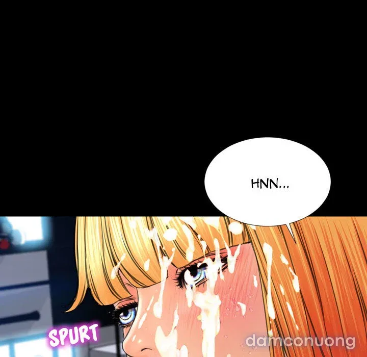 Em gái bán hàng sextoy 