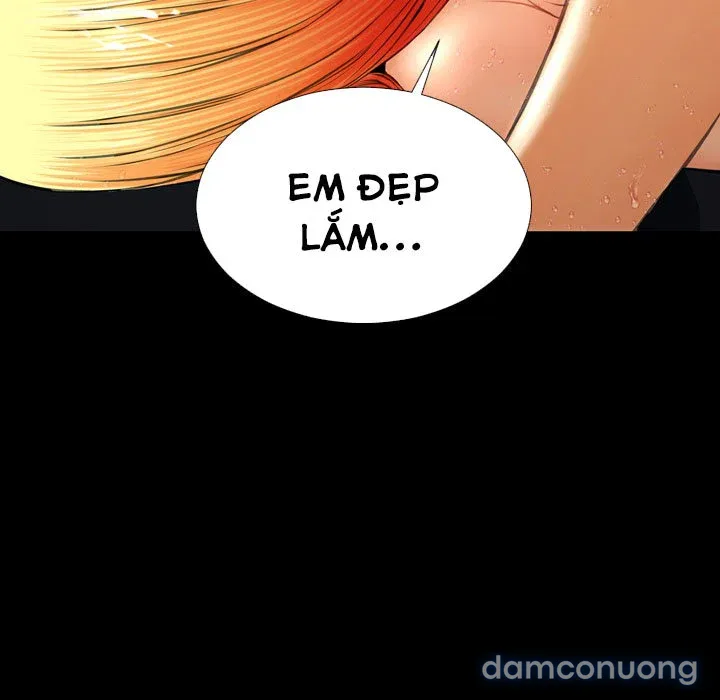 Em gái bán hàng sextoy 