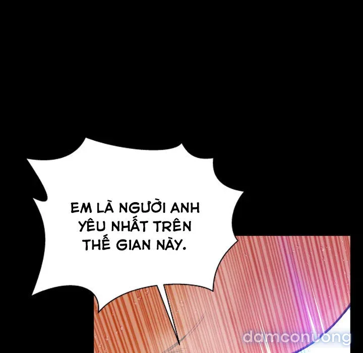 Em gái bán hàng sextoy 