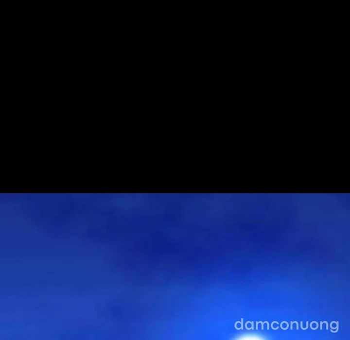 Em gái bán hàng sextoy 