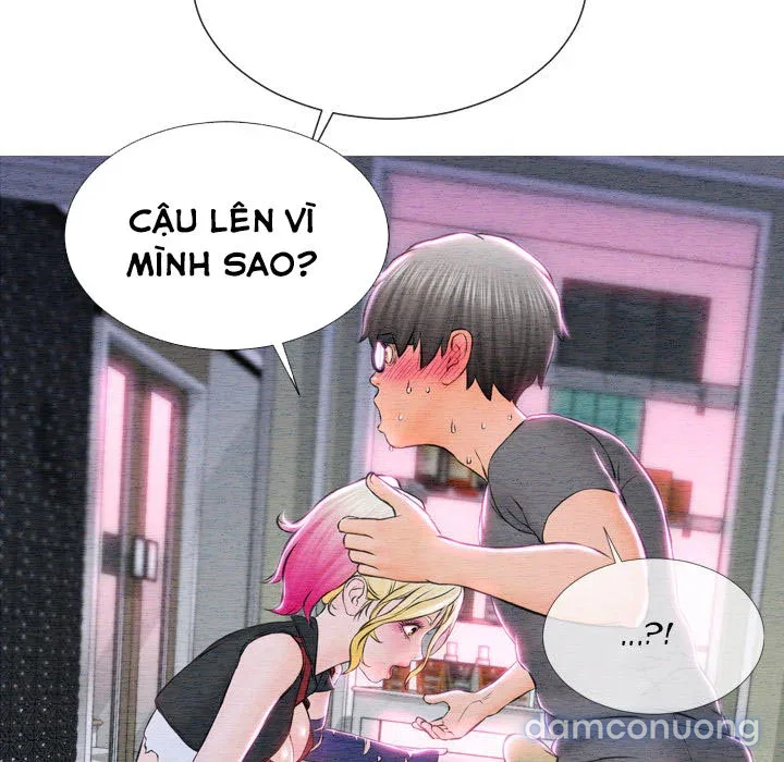 Em gái bán hàng sextoy 