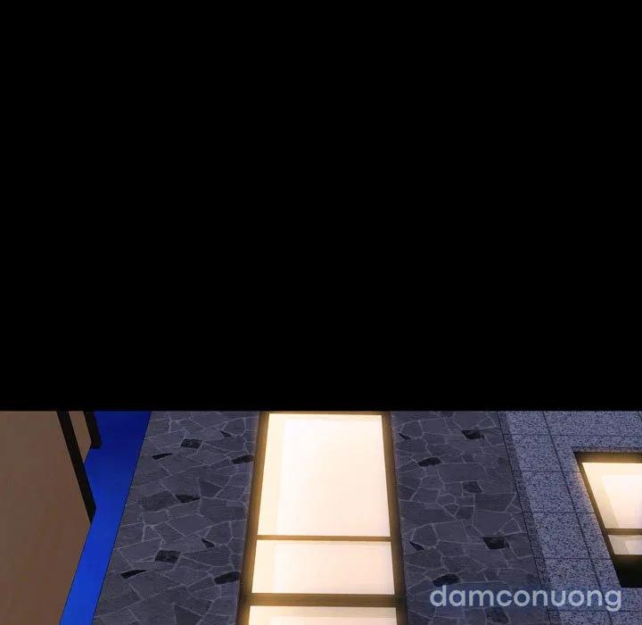 Em gái bán hàng sextoy 